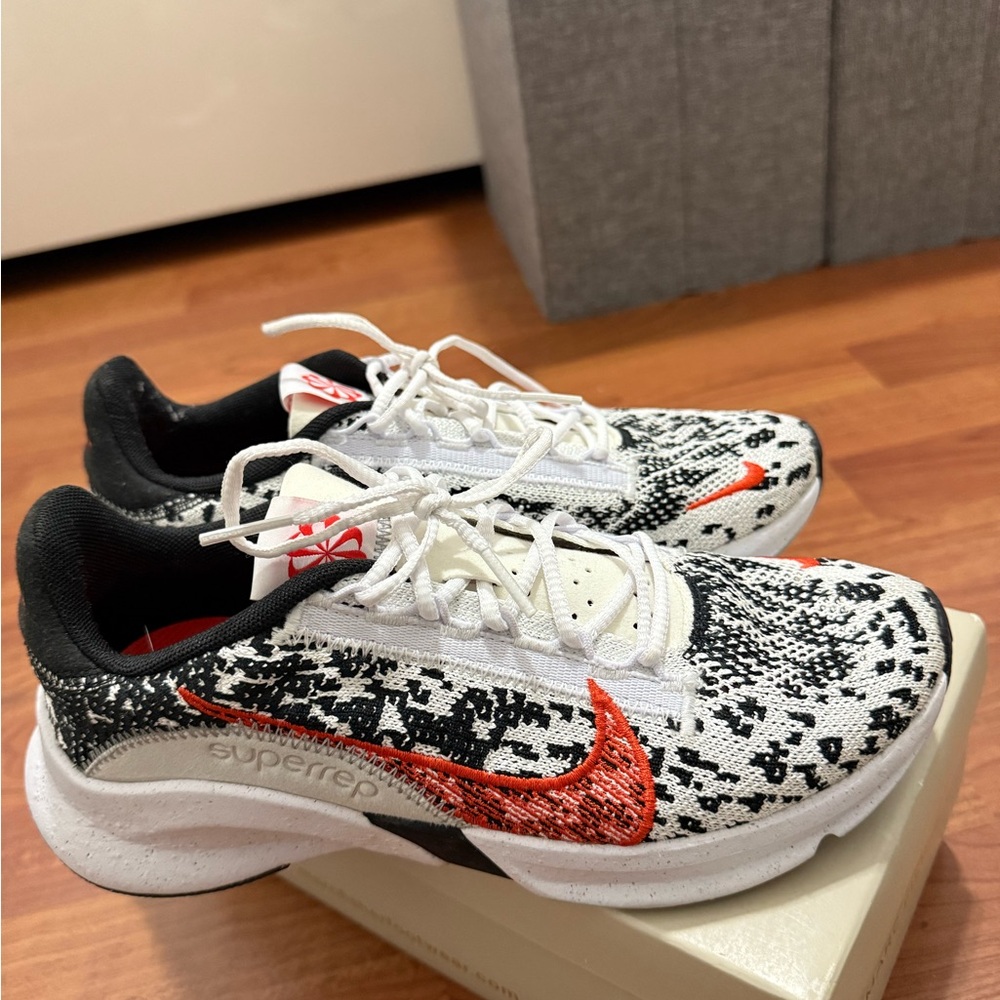 Flyknit Nike sneakers
